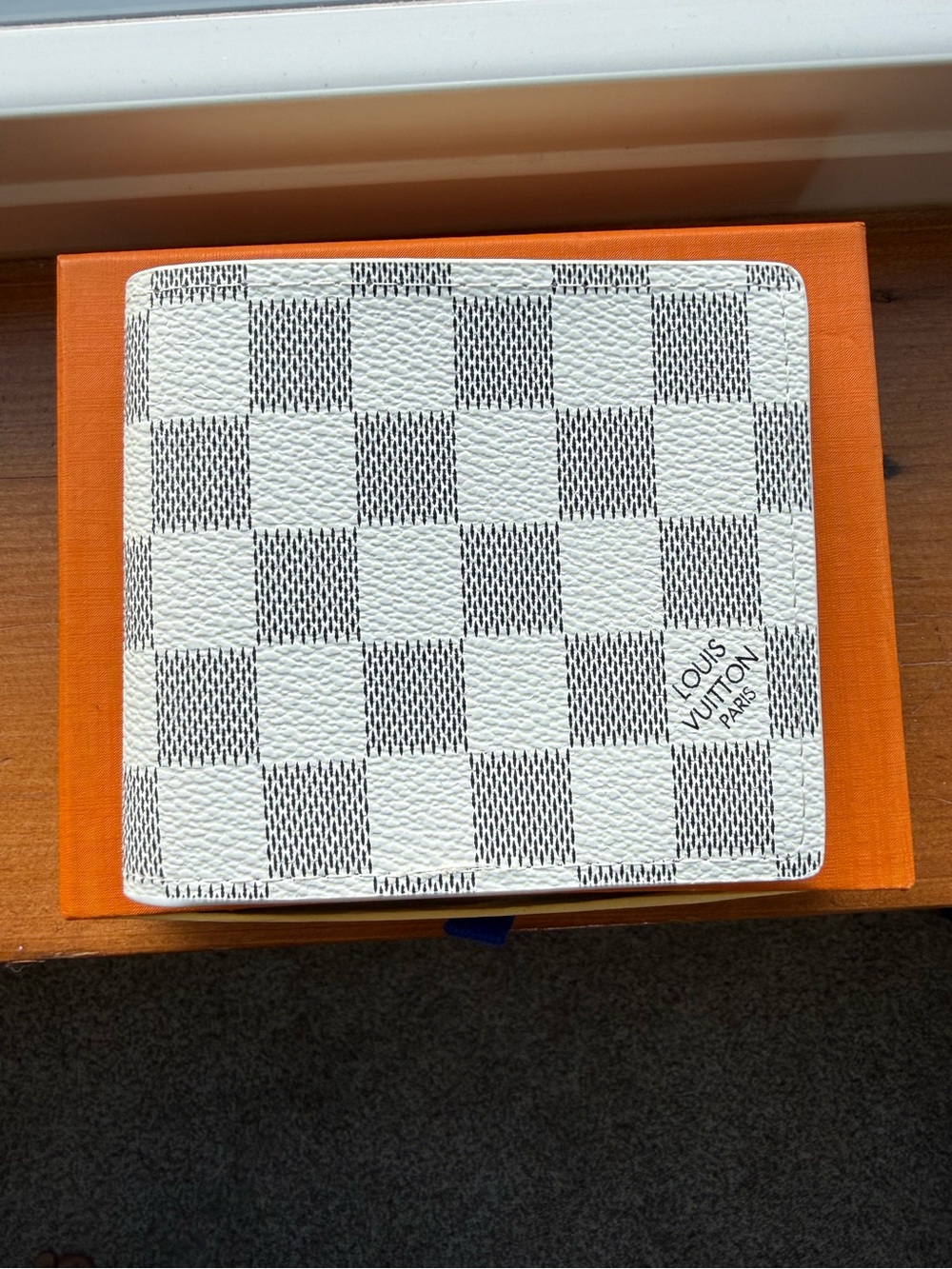 Louis Vuitton Damier Azur Bifold Wallet - Cream/Light Gray